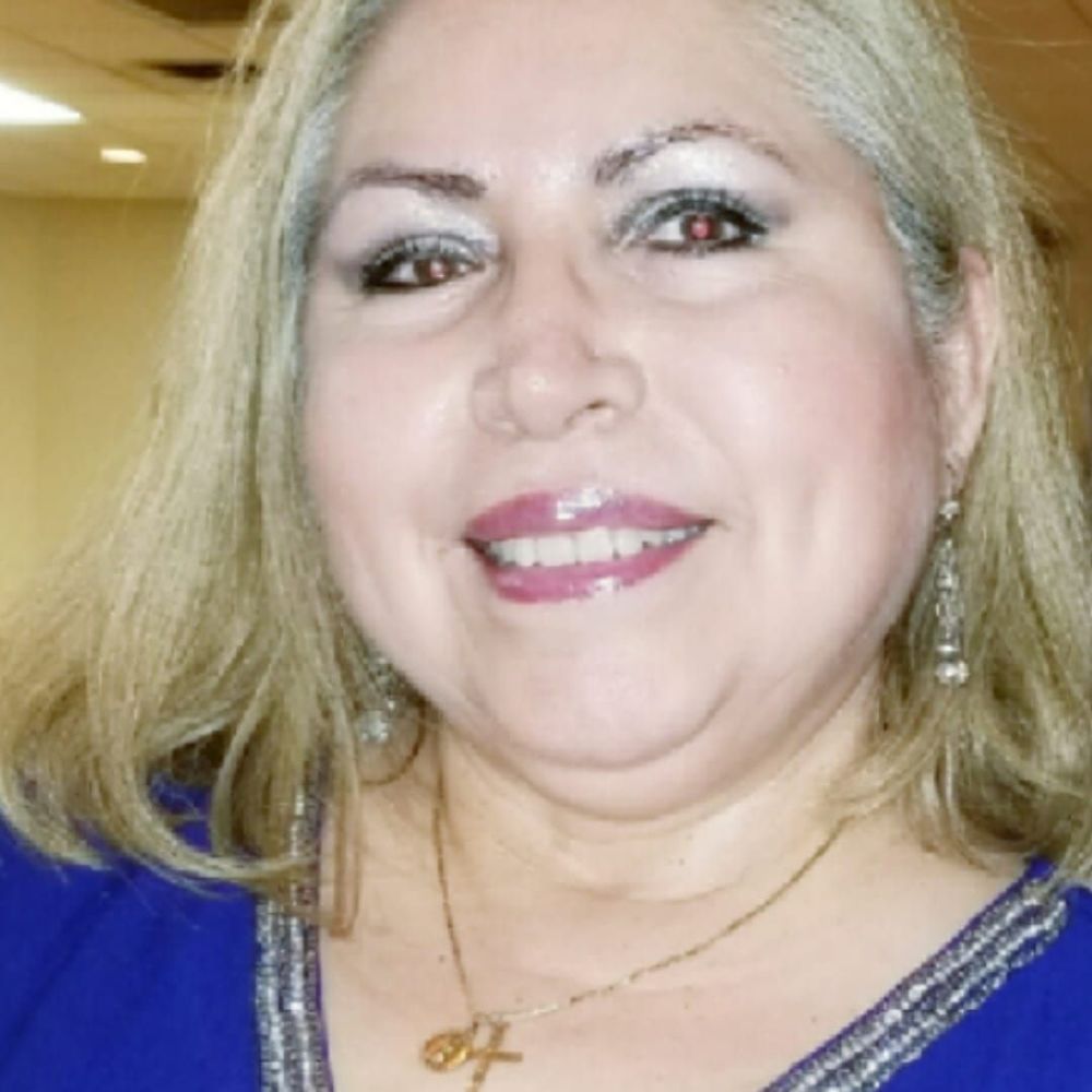 Meet your Posher, Elly